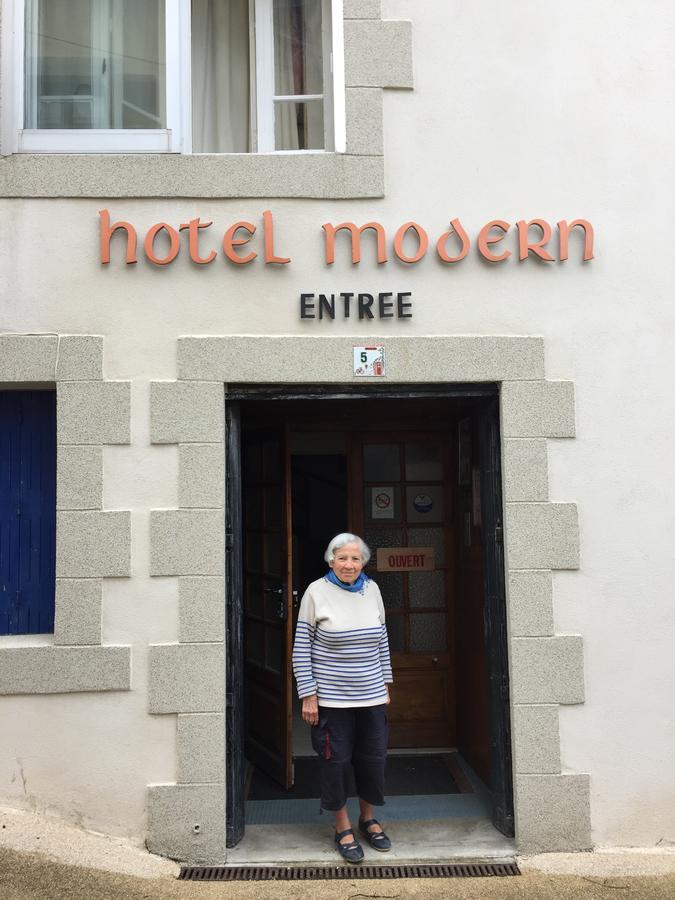 Hotel Modern Конкарно Екстер'єр фото